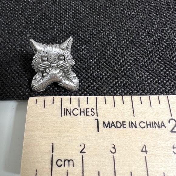 JJ Jonette Vintage Pewter Cat Kitty Earrings Signed JJ - Picture 13 of 13
